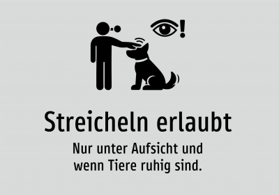 Streicheln erlaubt - Nur unter Aufsicht und wenn Tiere ruhig sind.