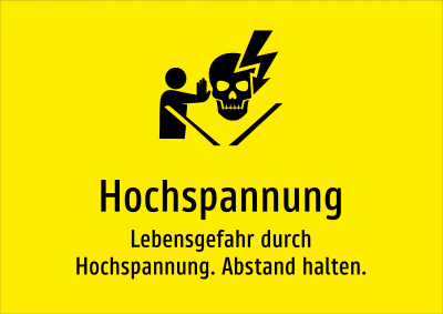 Hochspannung - Lebensgefahr durch Hochspannung. Abstand halten.