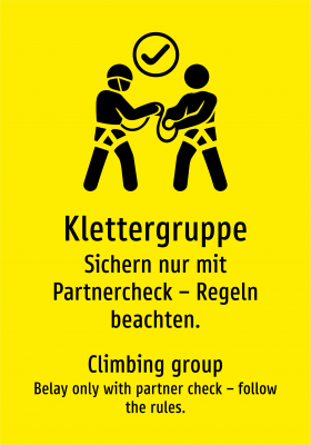 Klettergruppe - Sichern nur mit Partnercheck – Regeln beachten.