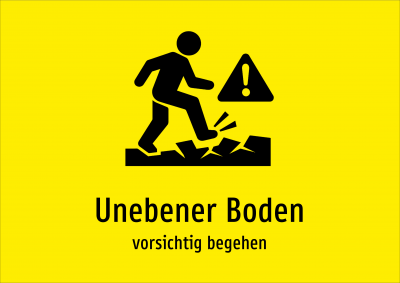 Unebener Boden - vorsichtig begehen